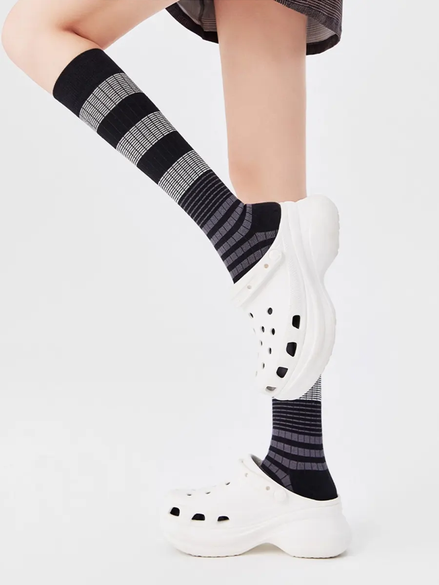 Wanhuishop_New_fashionable_and_versatile_colorful_long_socks-6
